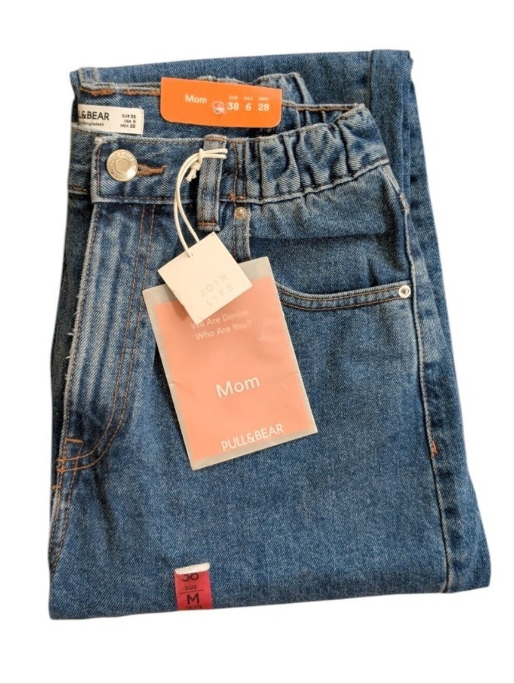 Pull&Bear High-Rise Mom Fit Jeans in Blue Denim